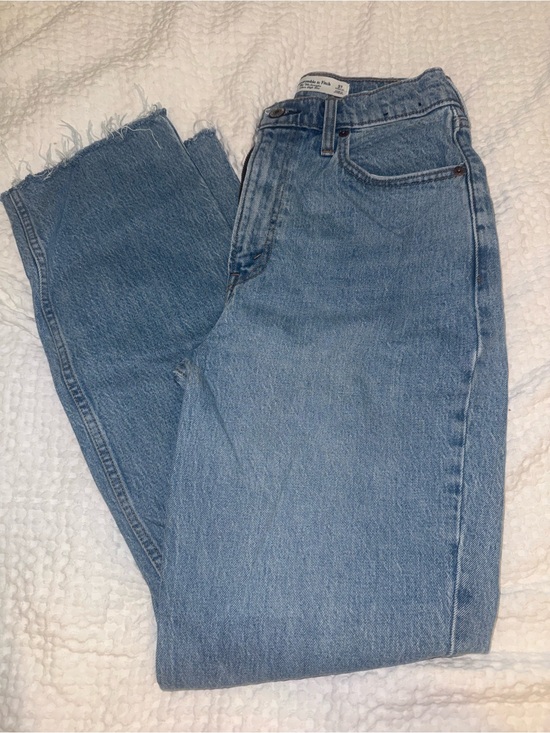 Abercrombie & Fitch Denim - Abercrombie & Fitch 90s straight ultra high rise jeans